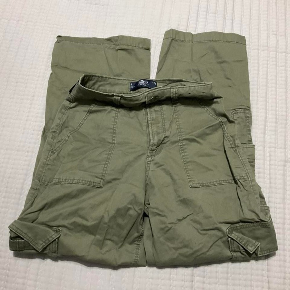 Hollister‎ high rise cargo pants